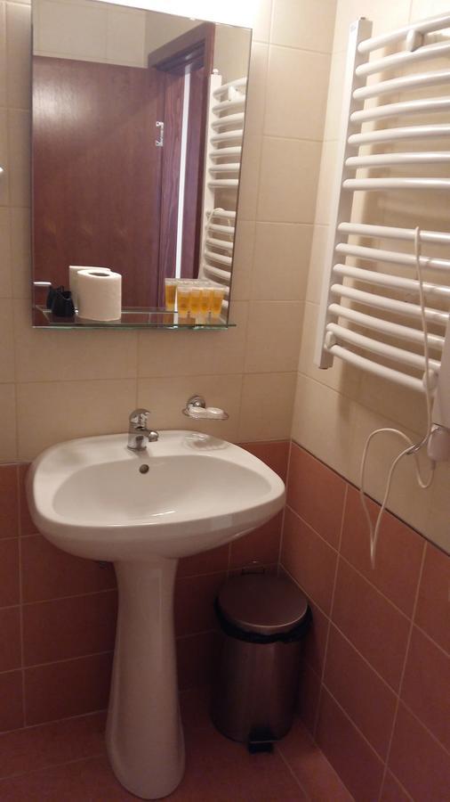 Stari Mlin Hotel Вършац Екстериор снимка