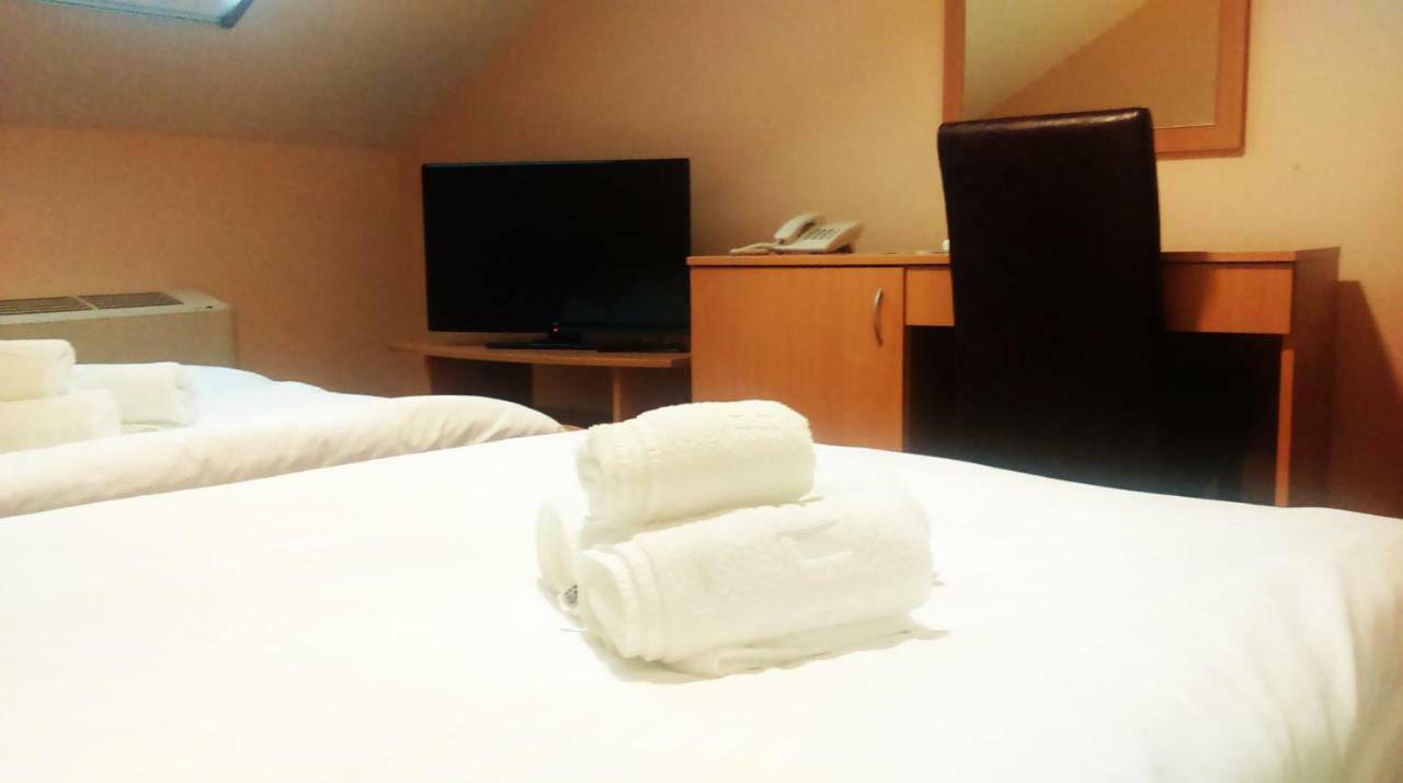 Stari Mlin Hotel Вършац Екстериор снимка